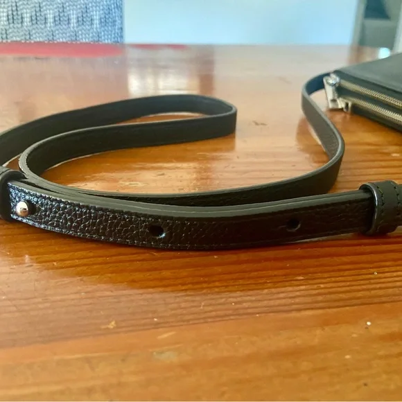 Marc Jacobs Black Pebbled Leather Crossbody Bag - Picture 11 of 11